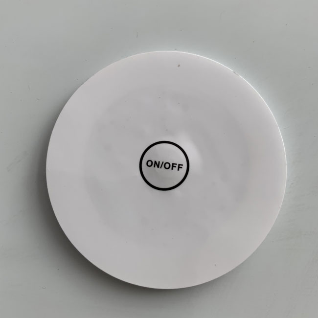 Φως επάνω των οδηγήσεων μπουκαλιών στο ελαφρύ πιστοποιητικό CE ROHS cOem αυτοκόλλητων ετικεττών πολύχρωμο 4