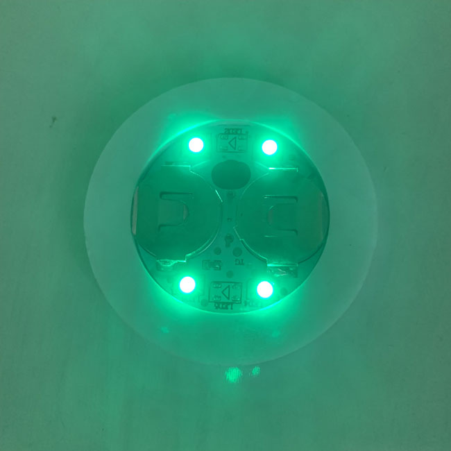 Φως επάνω των οδηγήσεων μπουκαλιών στο ελαφρύ πιστοποιητικό CE ROHS cOem αυτοκόλλητων ετικεττών πολύχρωμο 6