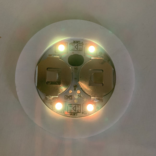 Φως επάνω των οδηγήσεων μπουκαλιών στο ελαφρύ πιστοποιητικό CE ROHS cOem αυτοκόλλητων ετικεττών πολύχρωμο 9